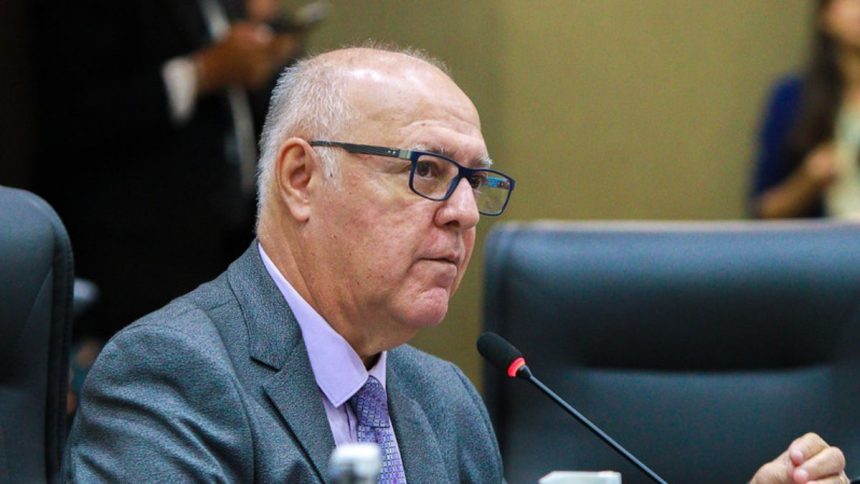 Lei de Mitoso permitira agora que as escolas municipais tenham ampla liberdade para definir quais os instrumentos de educacao em saude serao utilizados 12