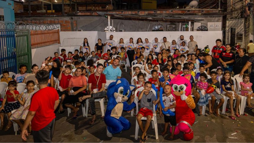 Primeira edicao do Cinema na Comunidade leva diversao e cultura para criancas do bairro Dom Pedro