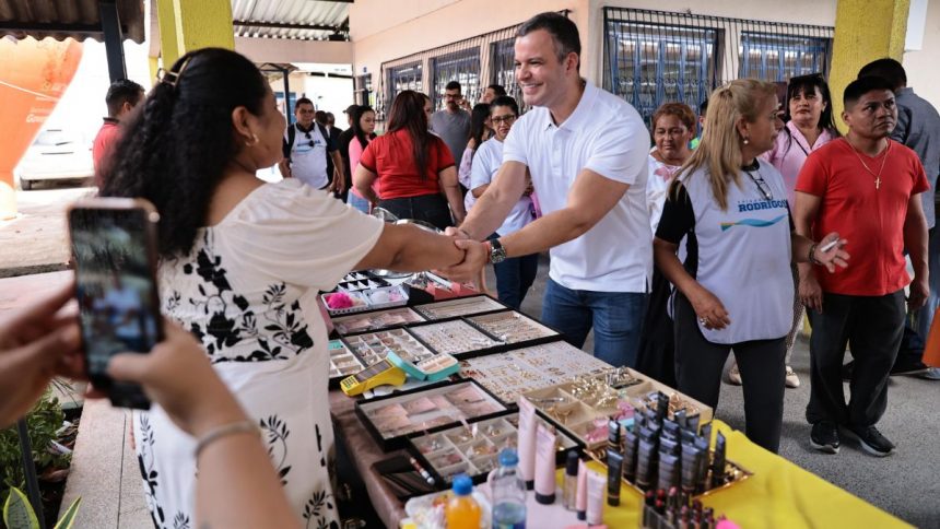 Rodrigo Sa propoe criacao do Programa de Microcredito para Mulheres em Manaus