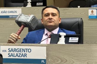 Sargento Salazar propoe lei para desburocratizar regularizacao fundiaria em Manaus