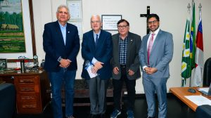 Visita Embaixador Chipre na CIAMA 1 300x168 1