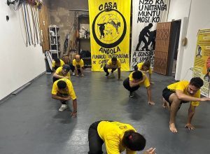 Cultura Capoeira Angola 4 300x300 1