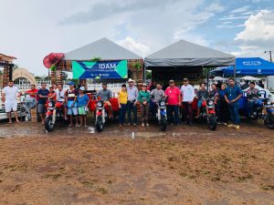 Idam Entrega em Sao Sebastiao do Uatuma Foto Divulgacao Idam 300x225 1