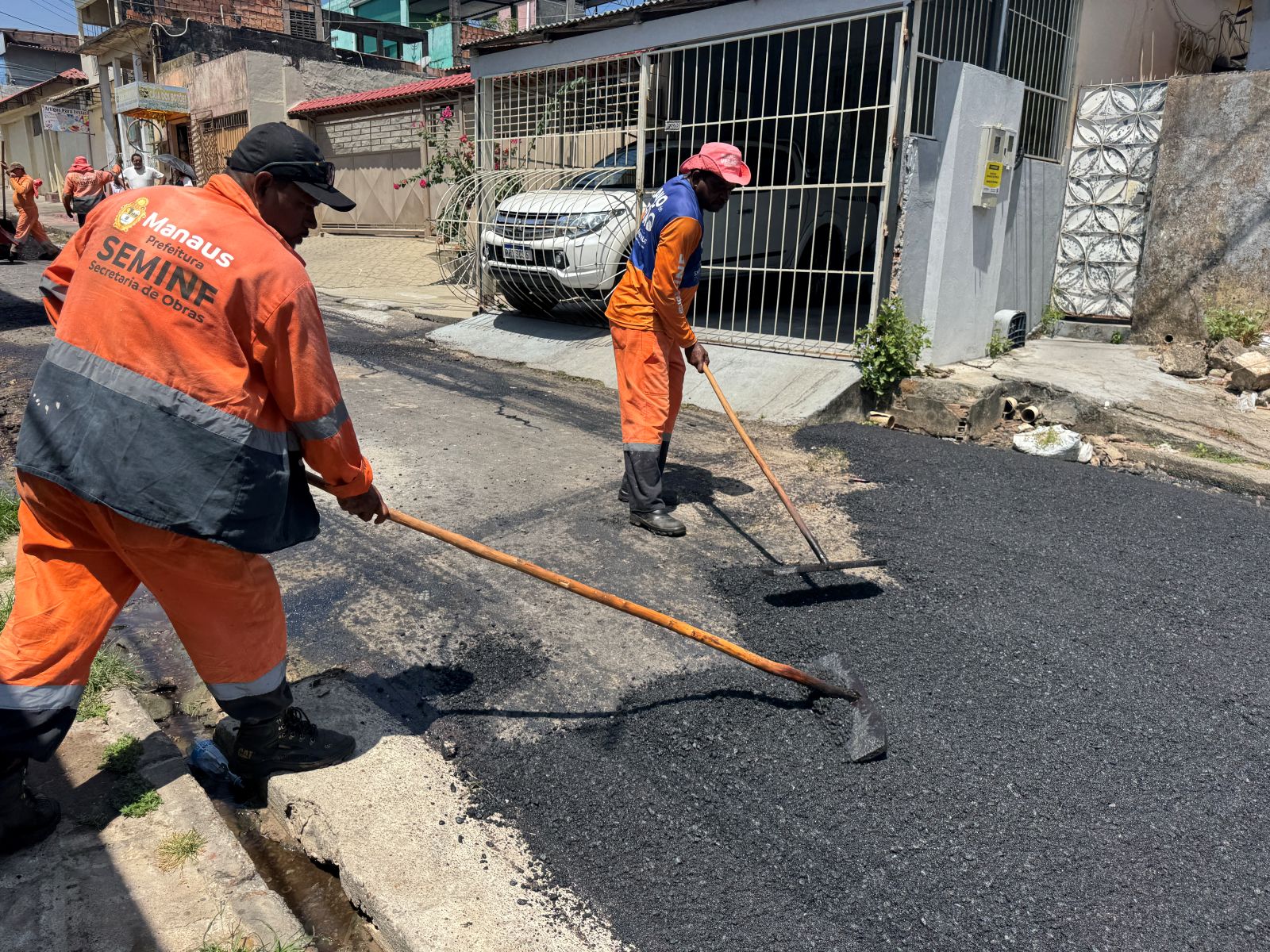 Prefeitura-de-Manaus-atende-moradores-e-recupera-rua-Sao-Lazaro-no-bairro-Santo-Antonio-2