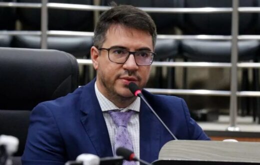 Fumaça e plano climático entram na pauta de reunião com órgãos ambientais em Manaus