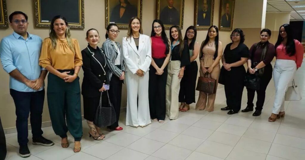 Sessão ordinária integra aula prática para acadêmicos de Direito na Câmara de Manaus