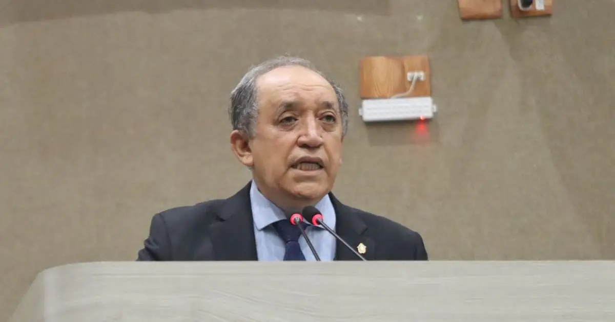 Cartazes e informações online passam a ser exigidos nas escolas de Manaus para orientar sobre direitos de autistas