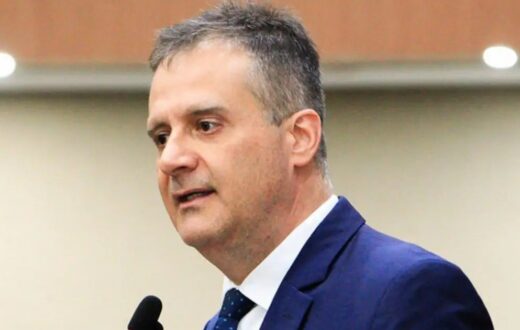 Em discurso na CMM, Marcelo Serafim cobra revisão de rumos da direita