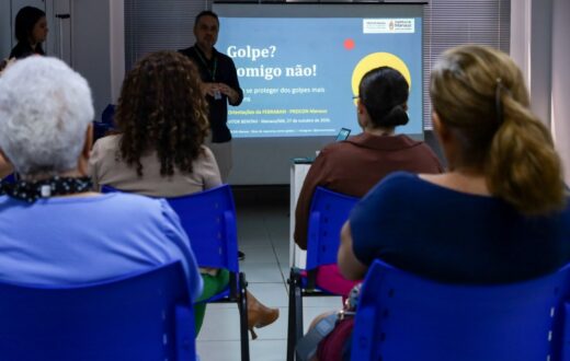 Idosos sem habilitação podem solicitar credencial física em ação da Manausprev