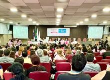 Outubro Rosa e trajetórias de décadas dividem programação da Câmara de Manaus