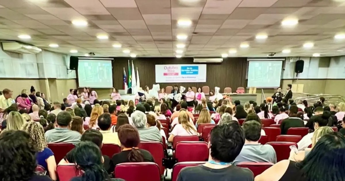 Outubro Rosa e trajetórias de décadas dividem programação da Câmara de Manaus