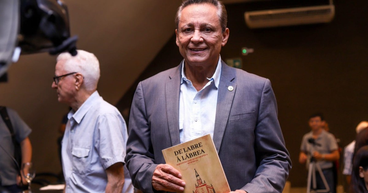 Lei do Amazonas prevê galeria digital com obras e fotos de escritores