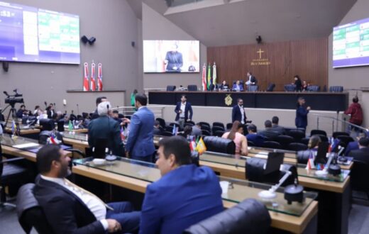 Dia do Servidor motiva indicação sobre esgotamento profissional e proposta de medalha na Aleam