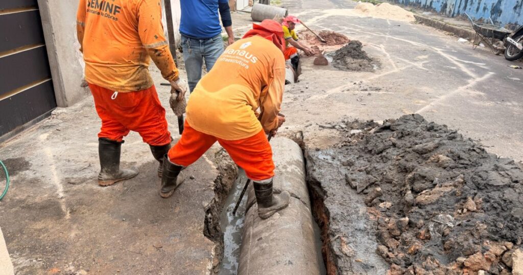 Atendimento no Petrópolis recupera trecho de drenagem da rua Danilo Corrêa