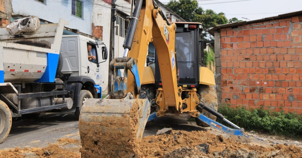 Rua Uirapurus tem drenagem recomposta após danos provocados por resíduos