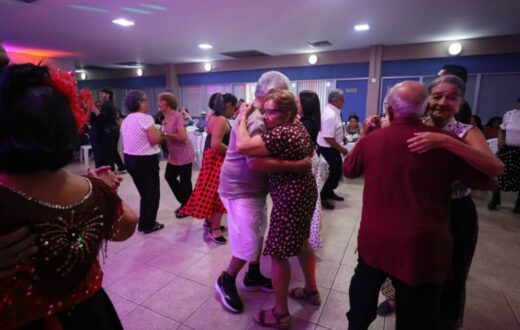 Música e convivência marcam encerramento do Mês do Idoso na Assembleia do Amazonas