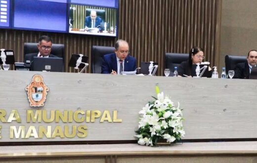Câmara de Manaus envia duas propostas para sanção e abre análise de outras três