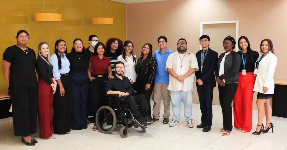 Câmara de Manaus apresenta estrutura de comunicação e programa de visitas a estudantes