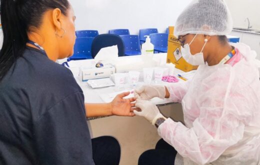 Mamografia e preventivo integram programação do Outubro Rosa na zona Leste de Manaus