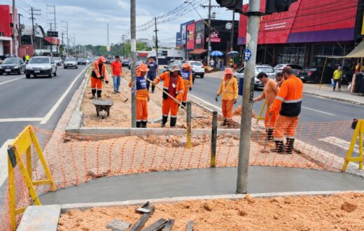 Mudanças no canteiro central acompanham novo acesso ao Parque São Pedro